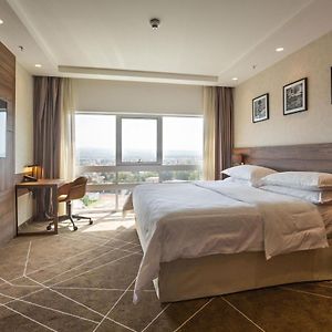 Signature Junior Suite